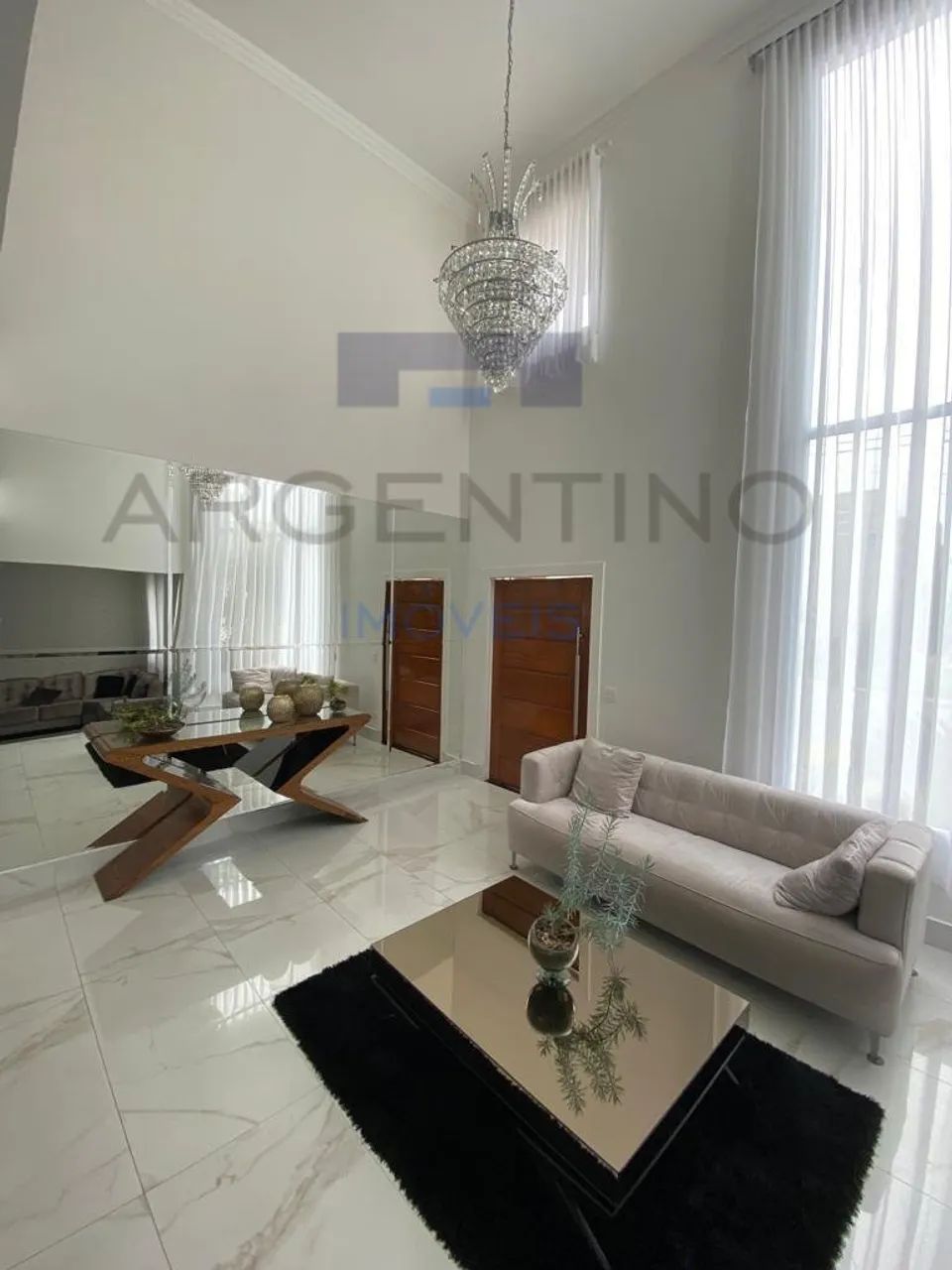 Residência de Luxo no Condomínio Figueiras: Sofisticação e conforto! - Foto 5