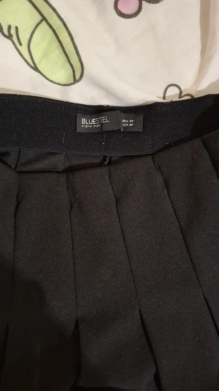 Saia Curta  Plissada Estilo Colegial  - Foto 2