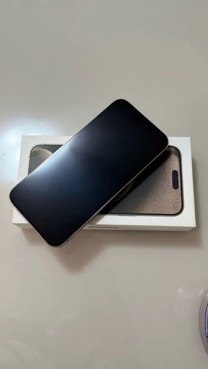 iPhone 15 Pro Max - 256 GB - Foto 3