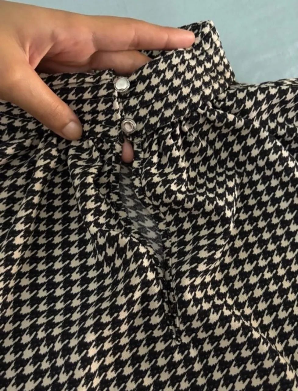 Blusa cortelle pied-de-poule. - Foto 4