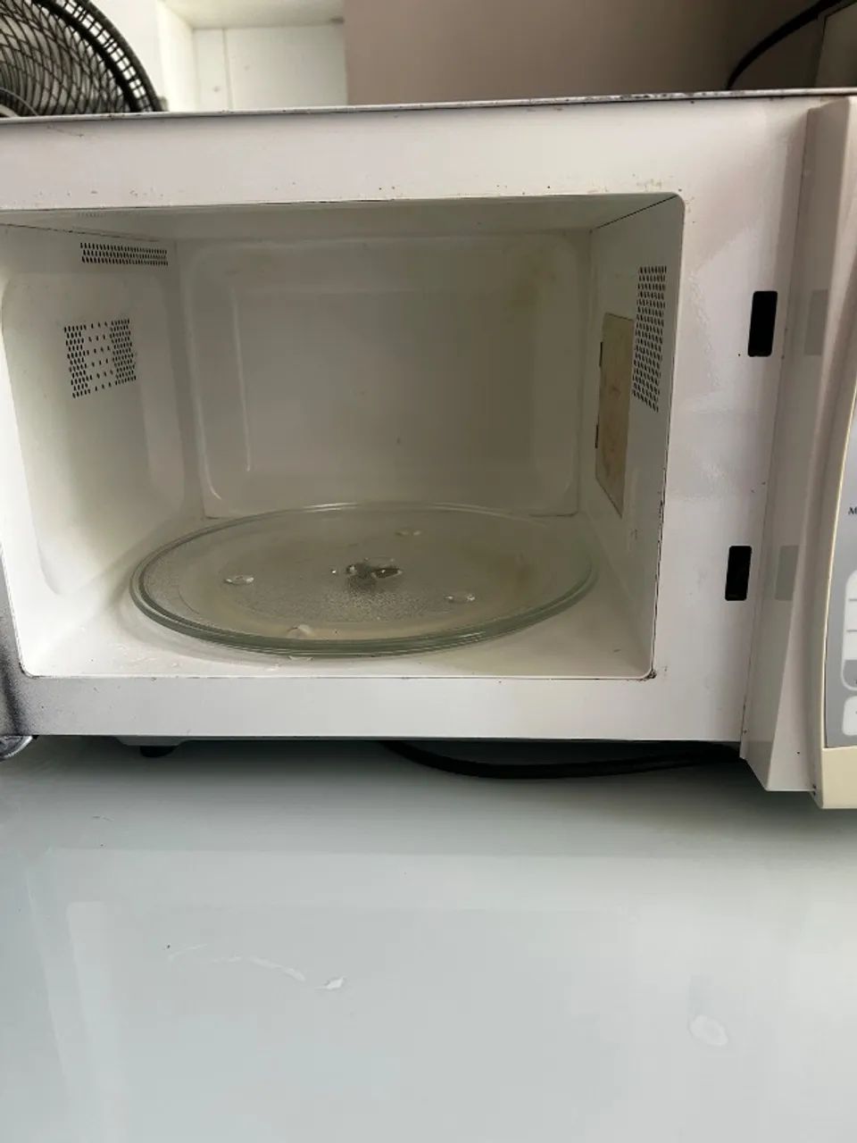 MICROONDAS ELETROLUX 20L - Foto 3