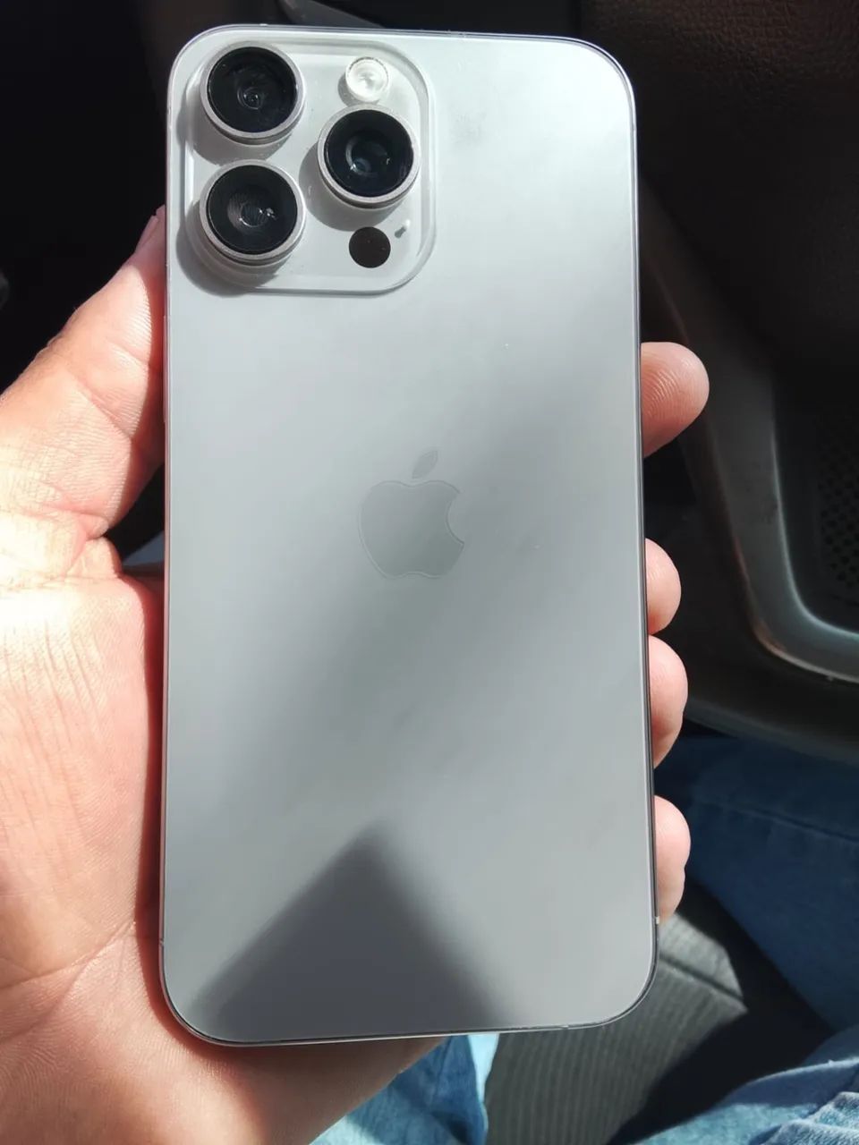 Ifhone 15 pro max titanium 256 gigas 