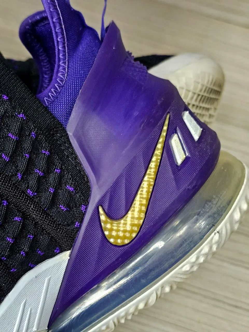 Nike LeBron James 18 Lakers - Foto 5