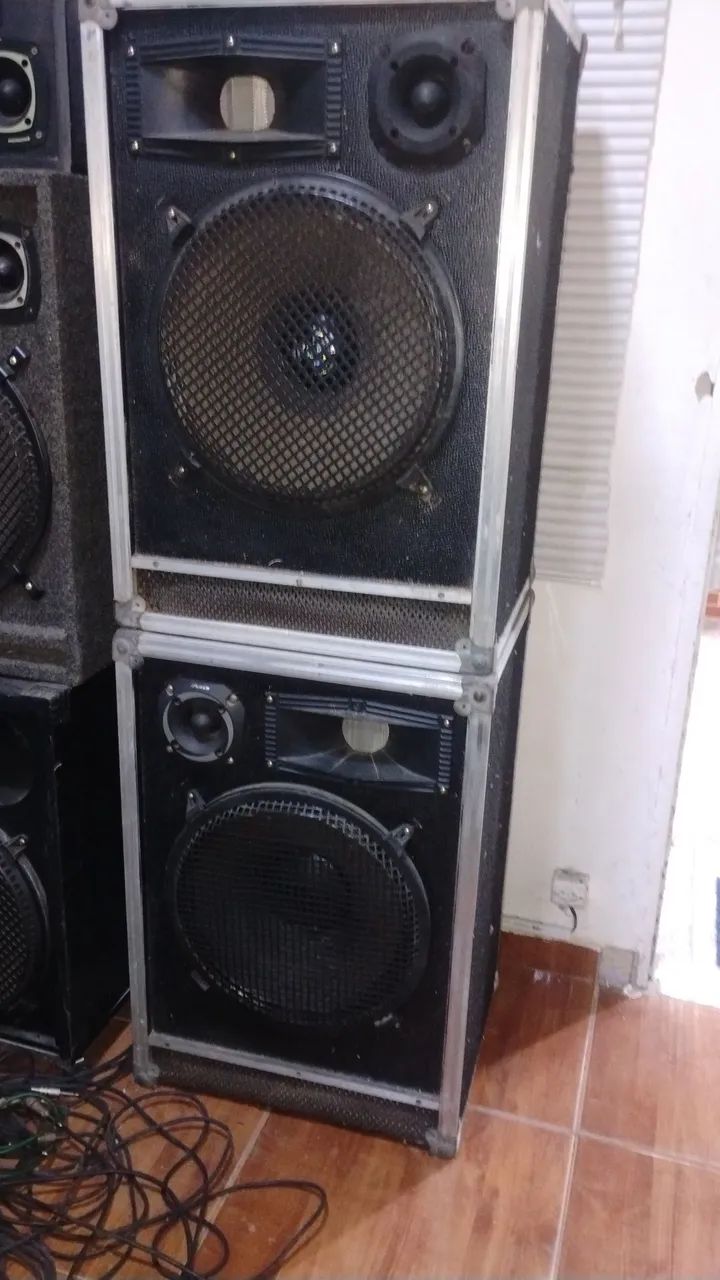 Vendo 2 caixas de som 