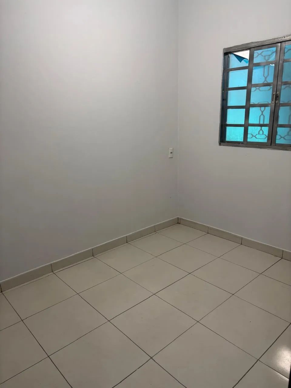 Aluga-se kitnet na Av. Pará, setor Campinas.  - Foto 3