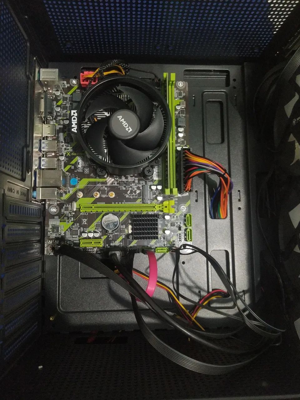 Placa-mãe Xgaming A520 - Pouco uso, ótimo estado, envio rápido