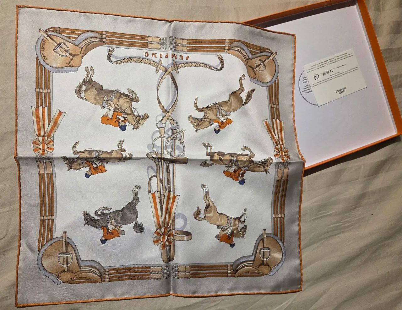 Lenço 45 Jumping Hermes 100% Seda