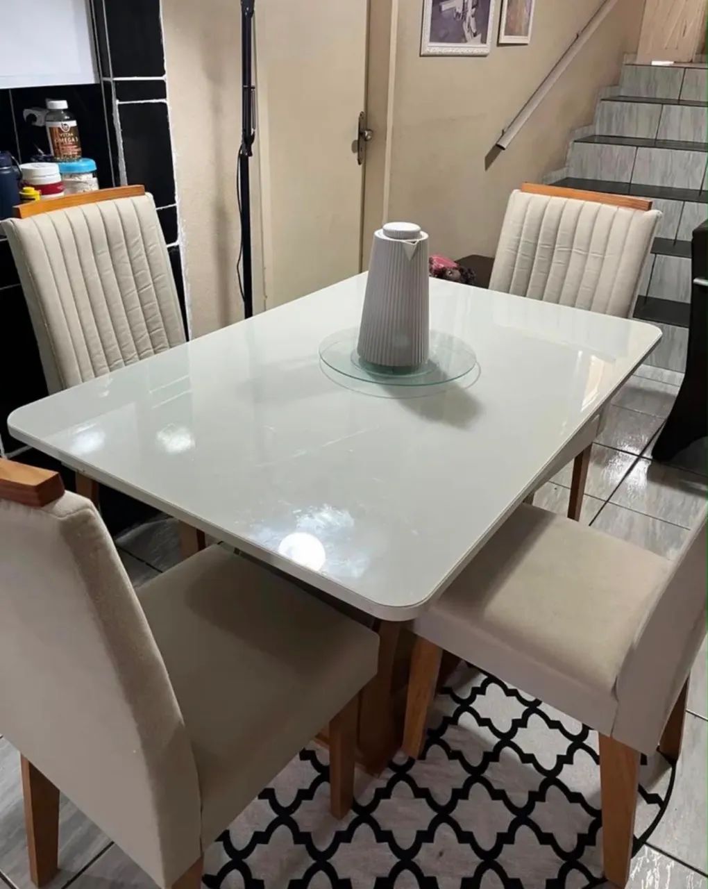 Mesa de Jantar 4 cadeiras 