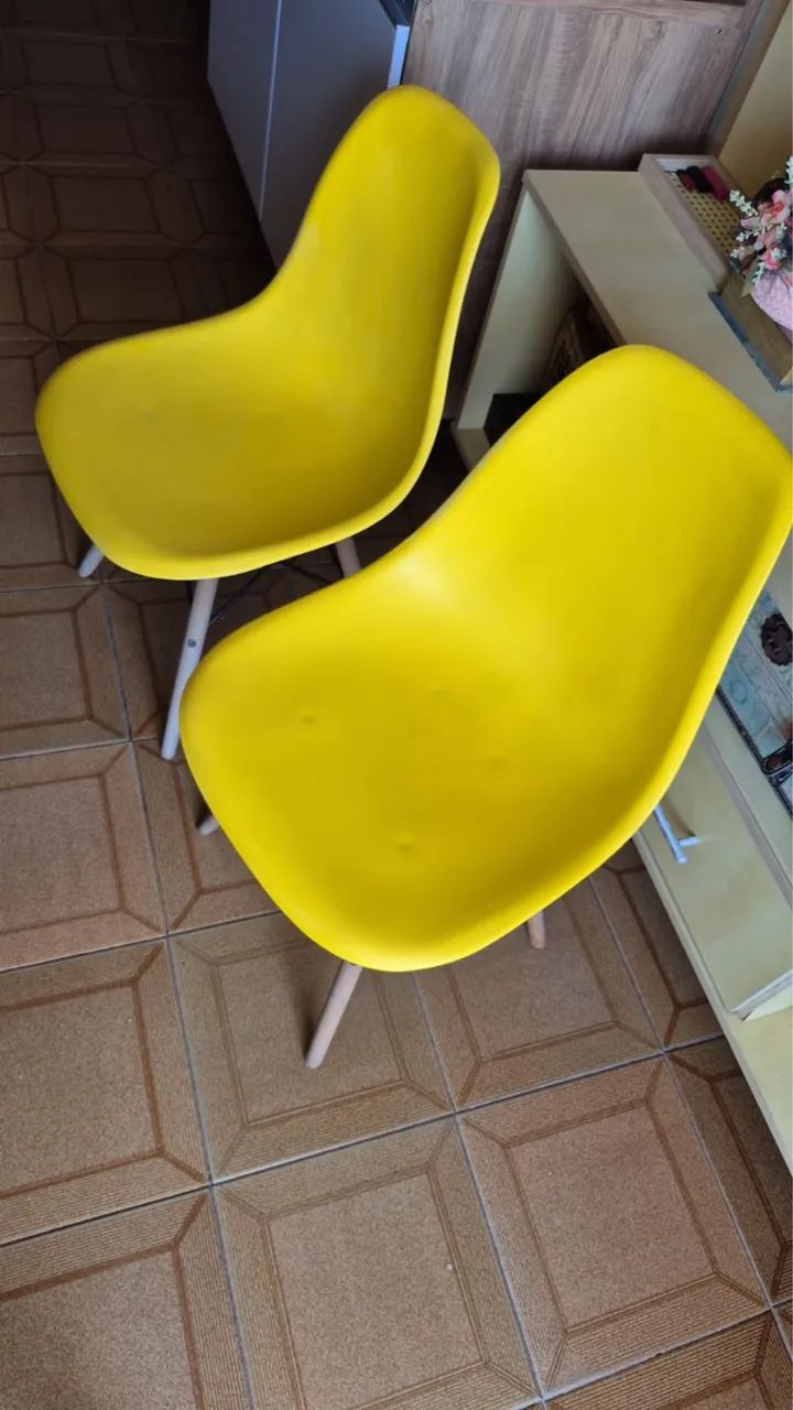 Vendo cadeiras estilo Eiffel 