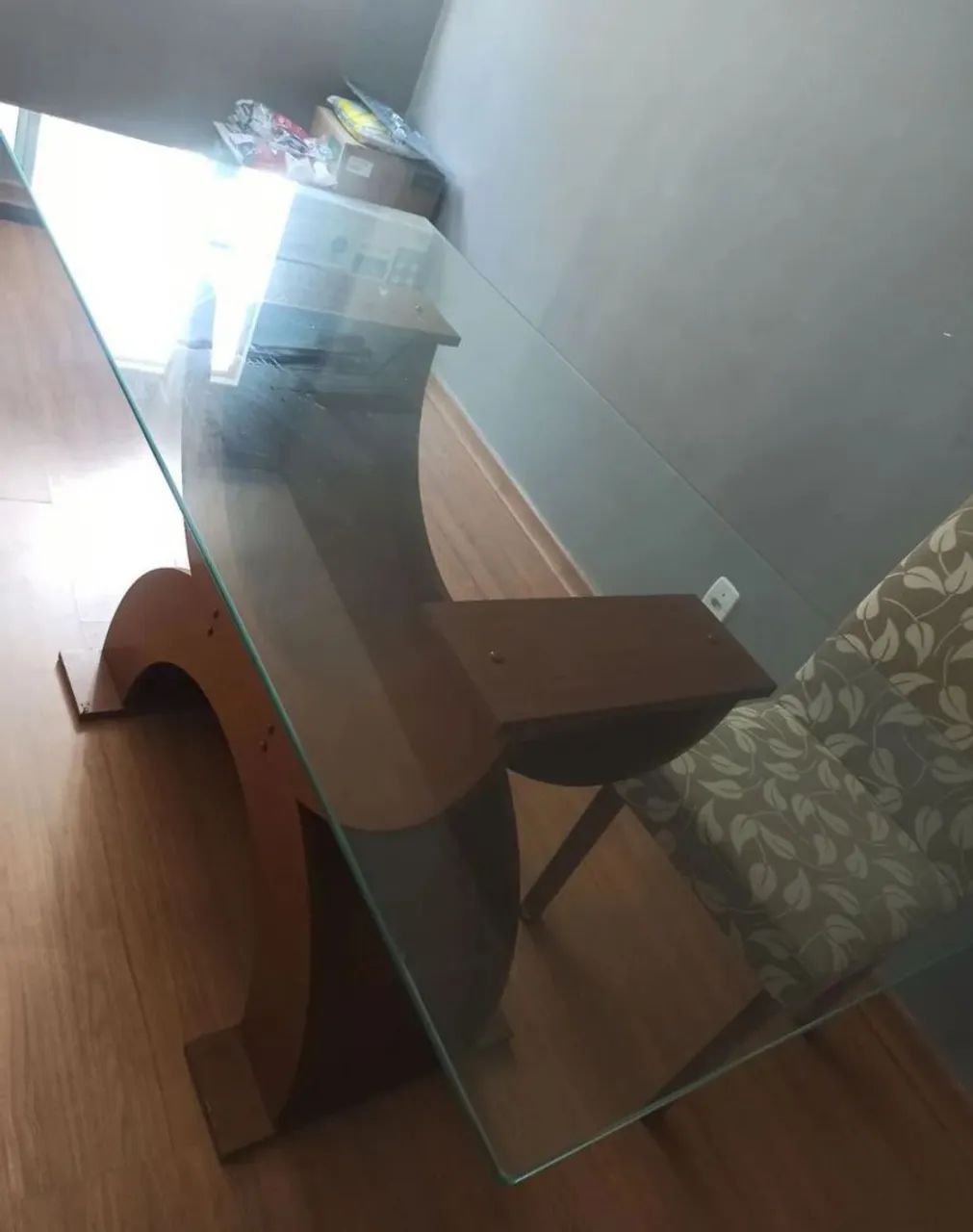 VENDO MESA 6 CADEIRAS