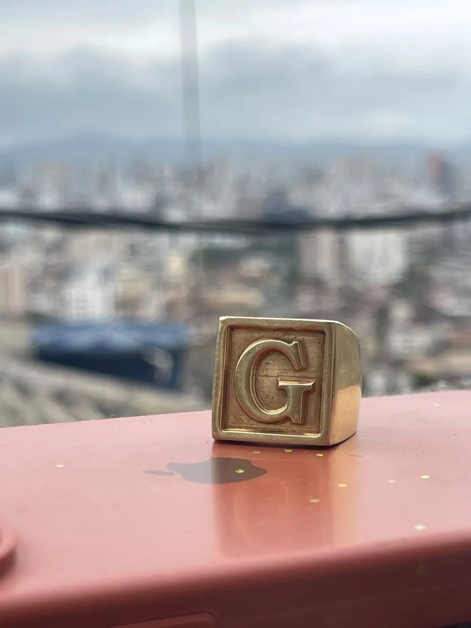 Anel Dedeira Letra G