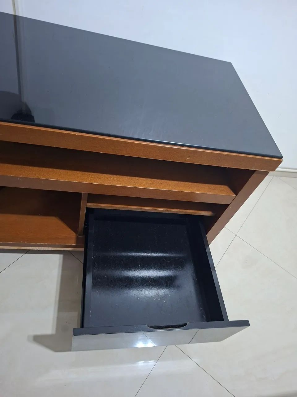 Rack Estante com Vidro Preto - Foto 5