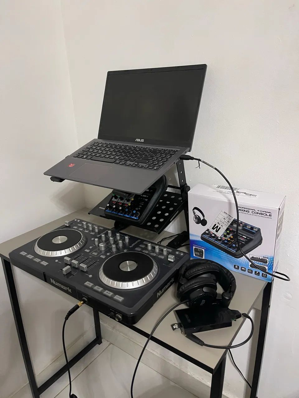 Kit Controladora e mesa de som 