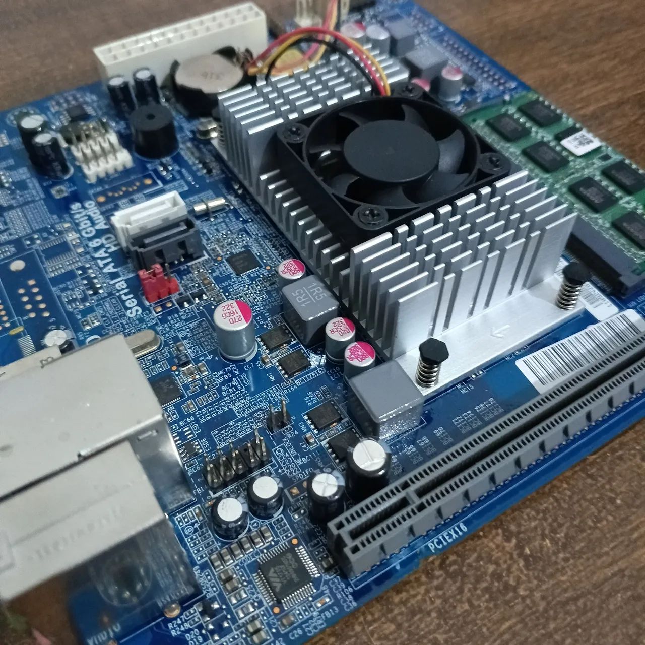 Kit placa mãe com processador intel celeron e 4gb ddr3 - Foto 2