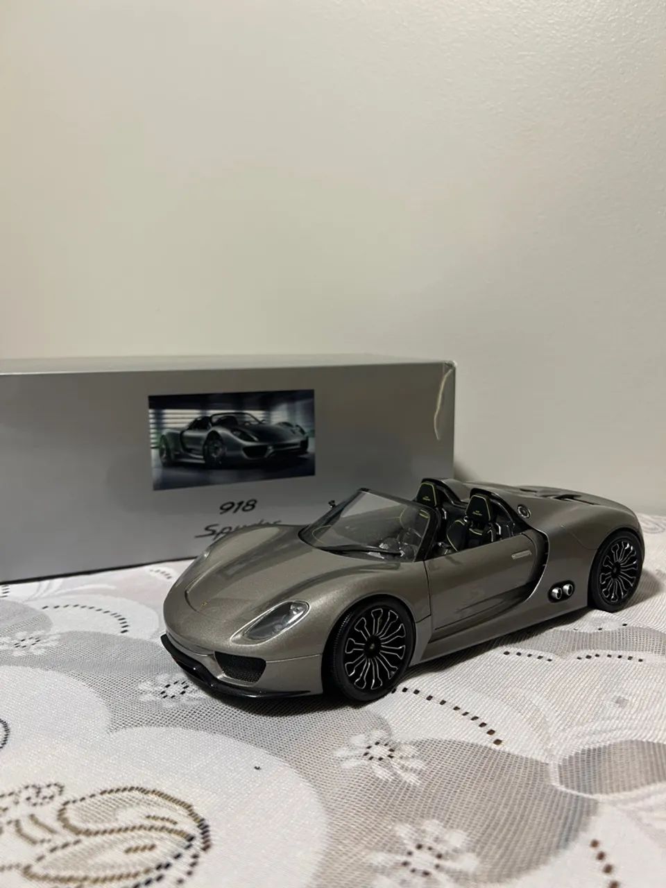 1:18 Porsche Drivers Selection 918 Spyder Concept