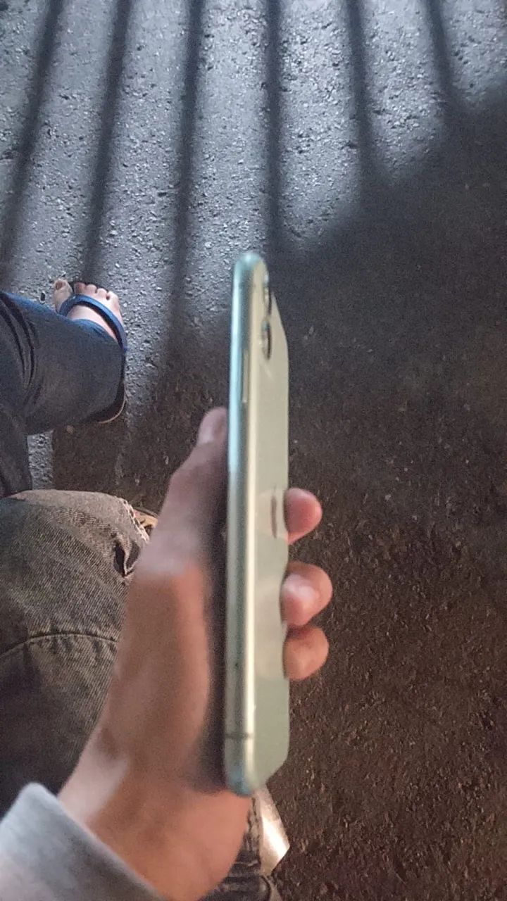 Vendo um iPhone  - Foto 5