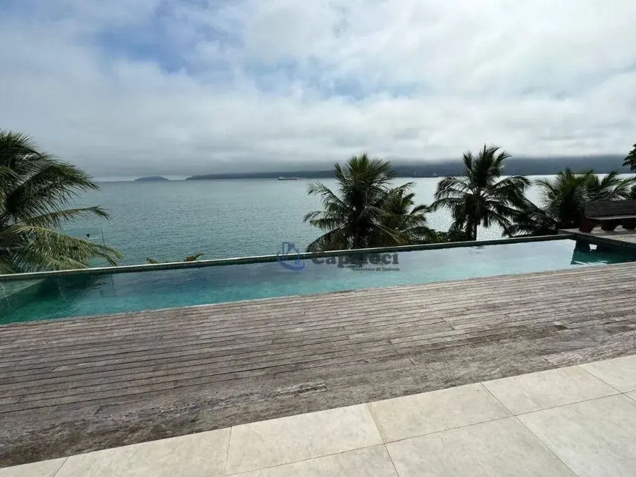 CASA TÉRREA DE 3 SUÍTES NA ILHA BELA