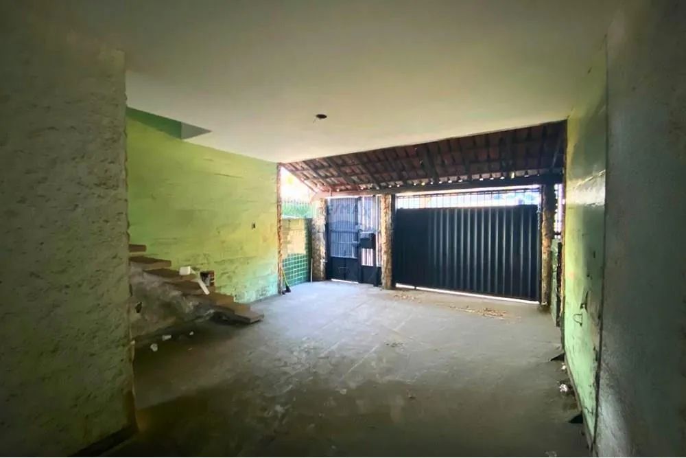 Triplex Comercial para Aluguel na Avenida Vitória  Espaço Amplo e Versátil - Foto 3