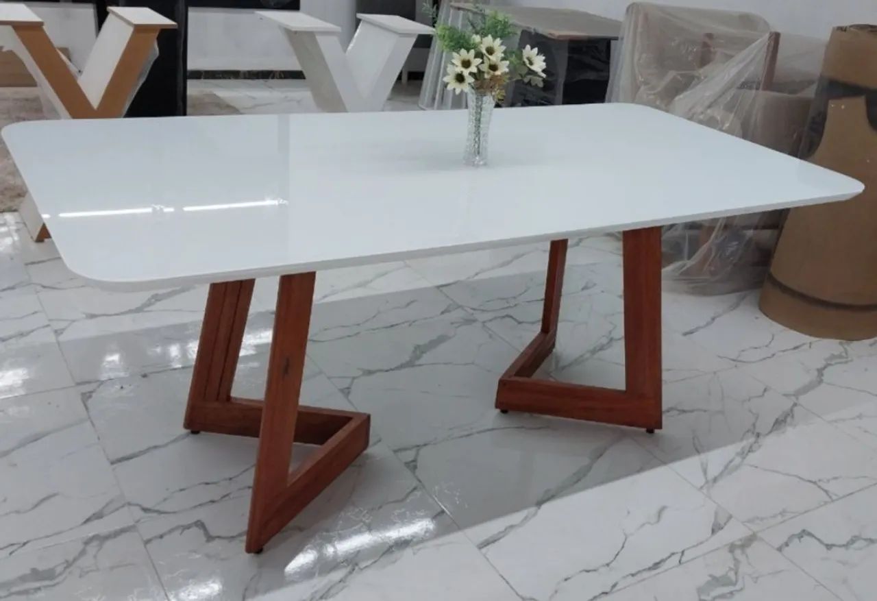 Conjunto Mesa e Cadeiras L.U.X.O - 100% Madeira - Foto 2