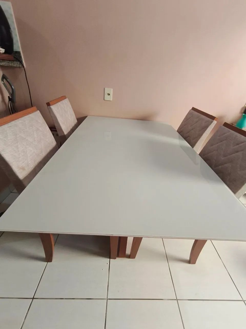 Conjunto de mesa e cadeiras premium