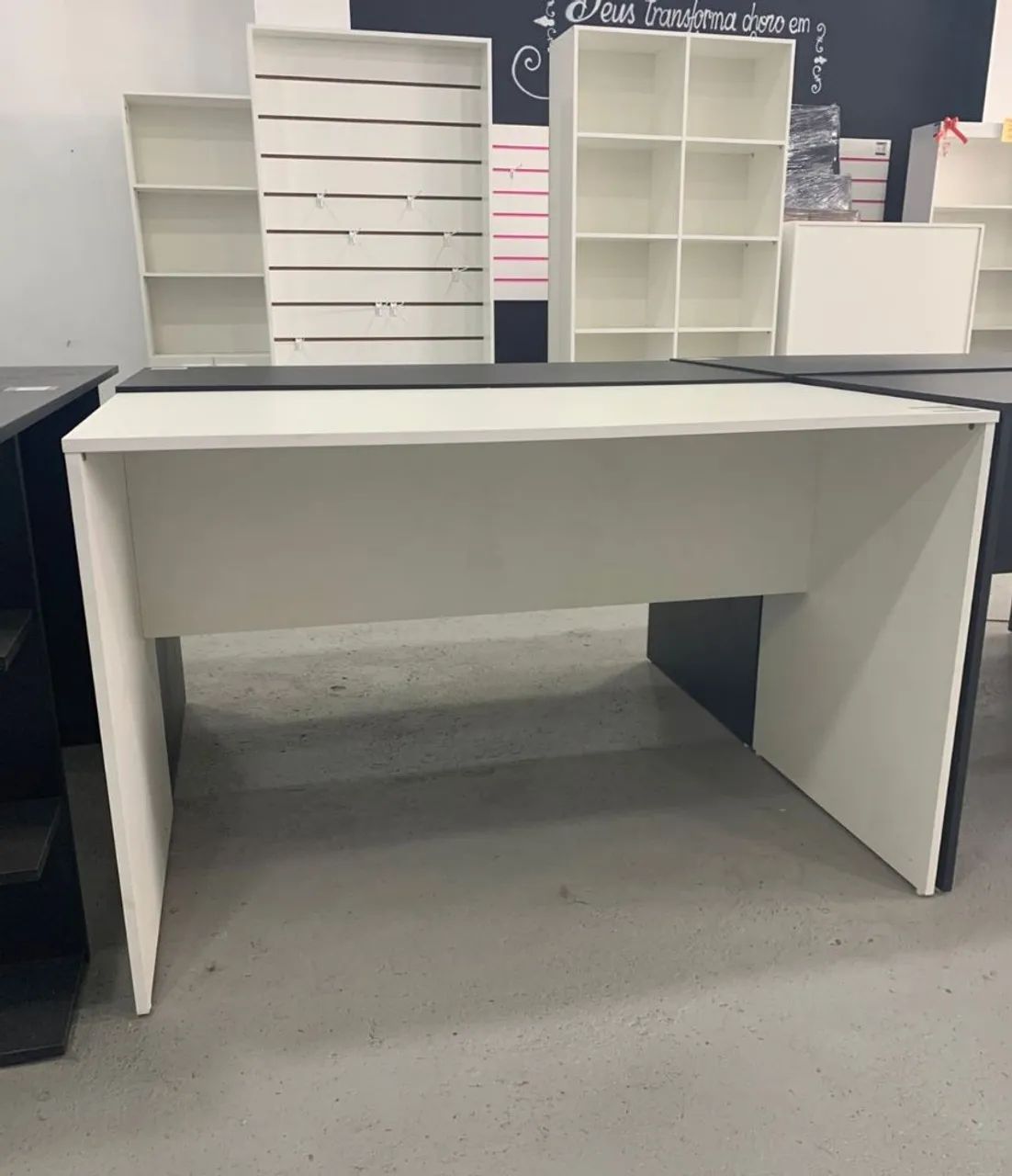 Lindas mesas para escritório em mdf 