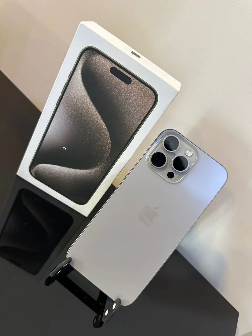 IPHONE 15 PRO MAX 256gb IMPECÁVEL!!! - Celulares e Smartphones