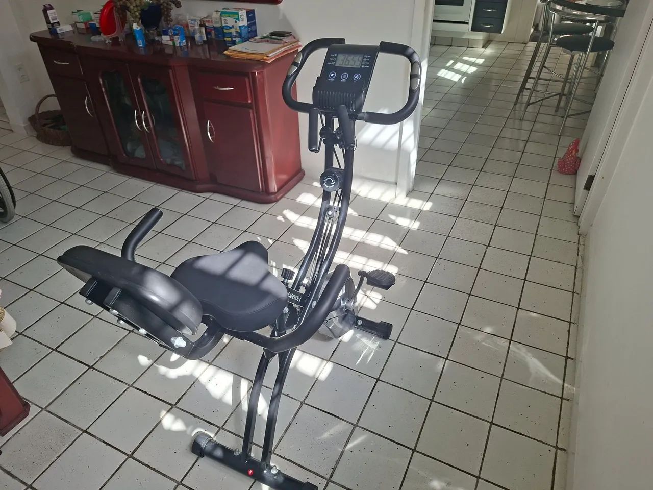 BICICLETA ERGOMÉTRICA NOVINHA - Foto 2