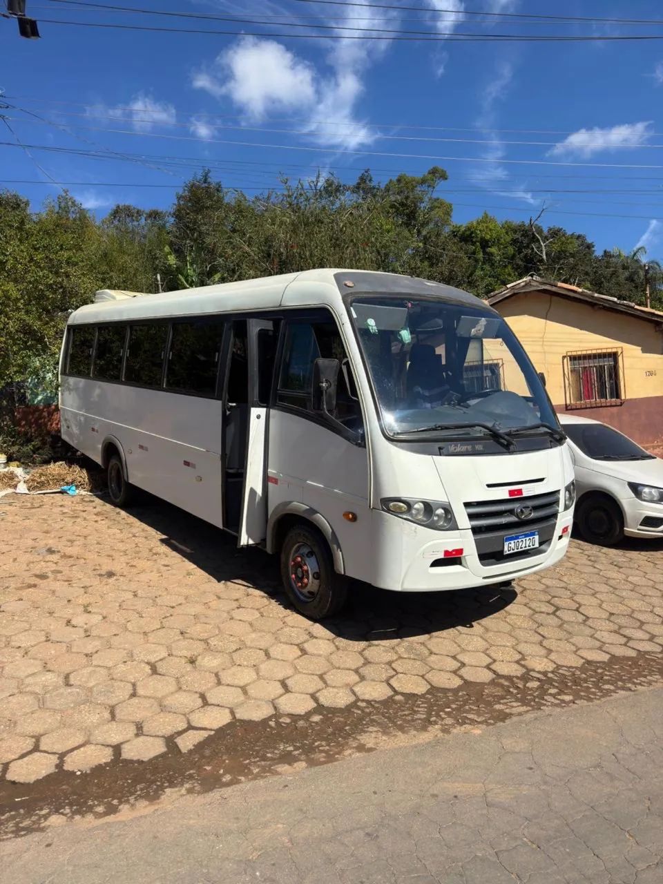 VOLARE V8L 2016 - 33 LUGARES COM AR-CONDICIONADO