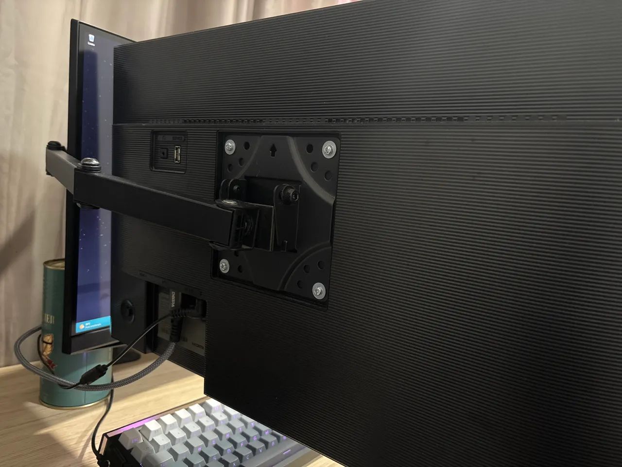 Monitor Samsung Odyssey g30b - Foto 2