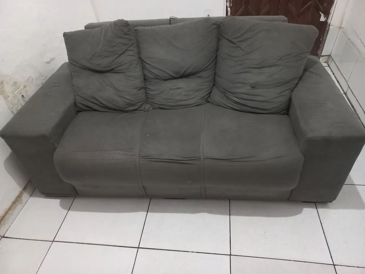 Selling sofa in good condition65578334364417121