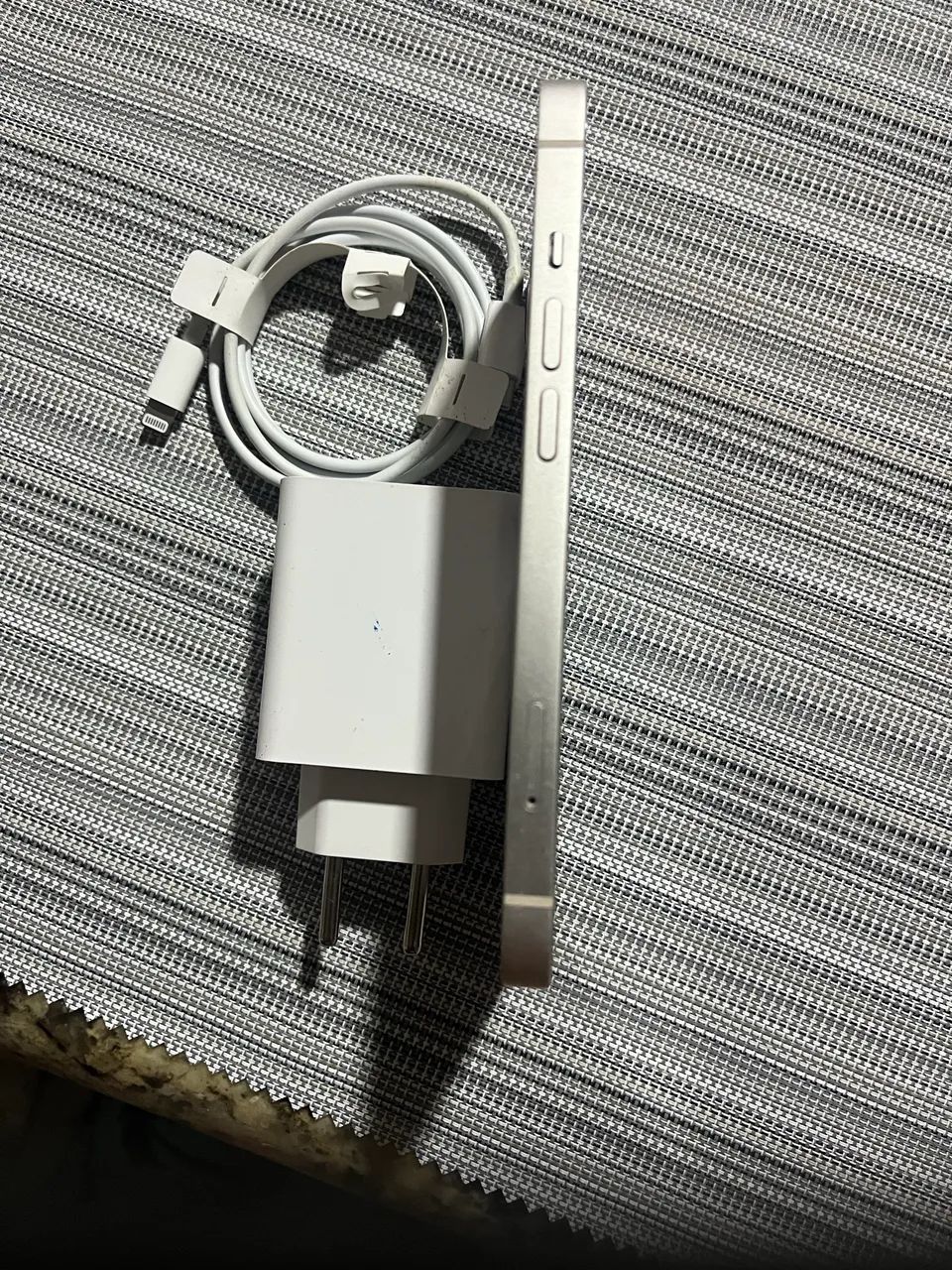 iPhone 13  128g sem marca de uso bateria nova - Foto 5
