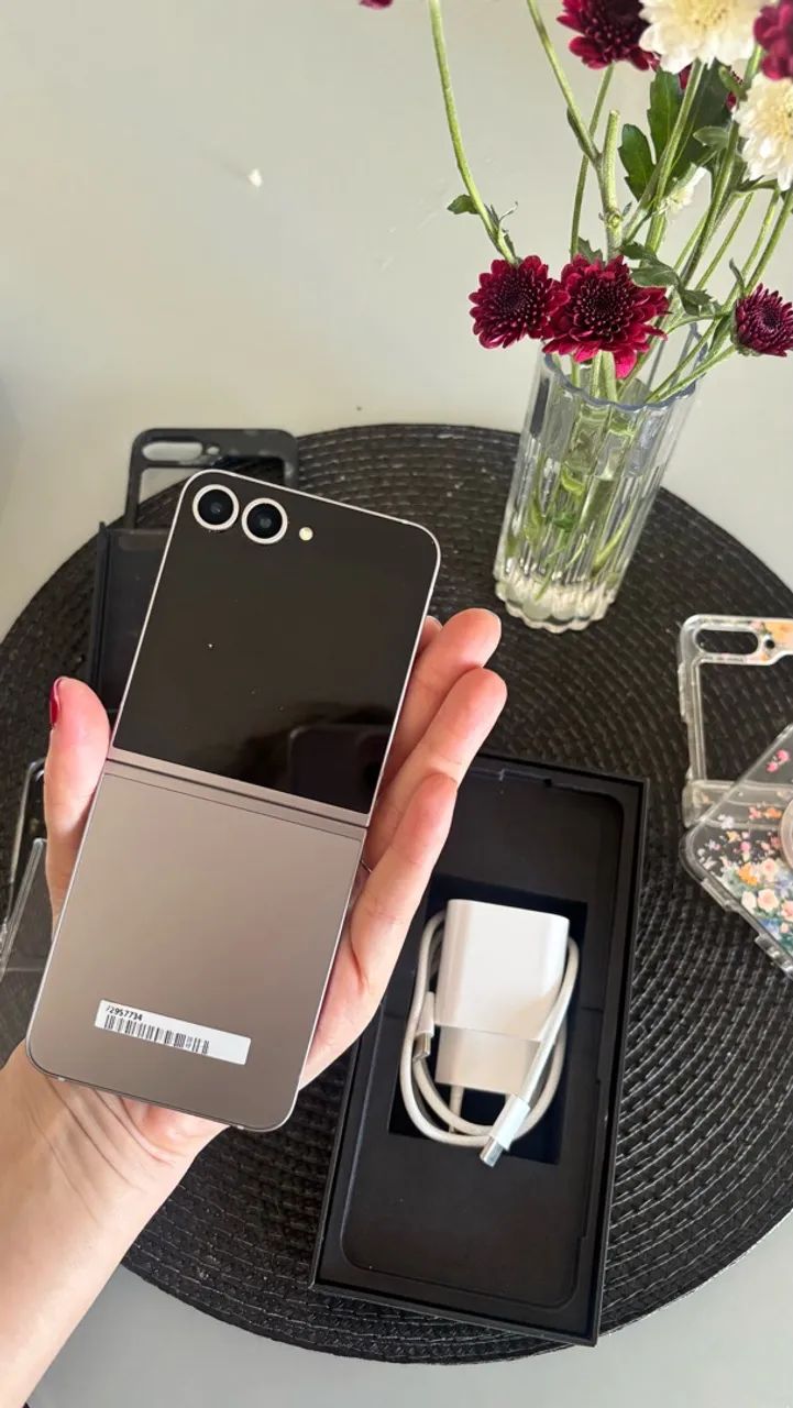 Samsung Galaxy Z Flip6 512 GB - Foto 2
