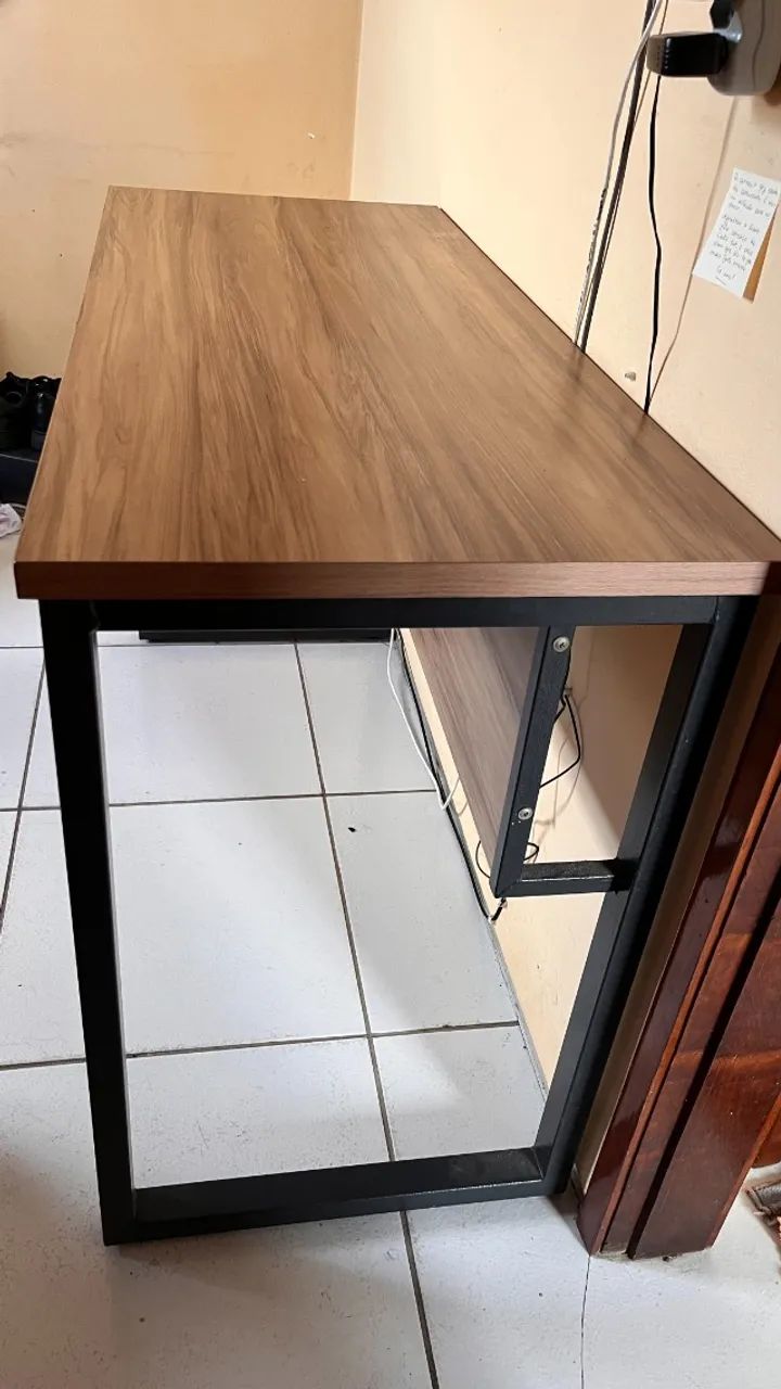 Mesa para escritório/ estudos - Foto 2