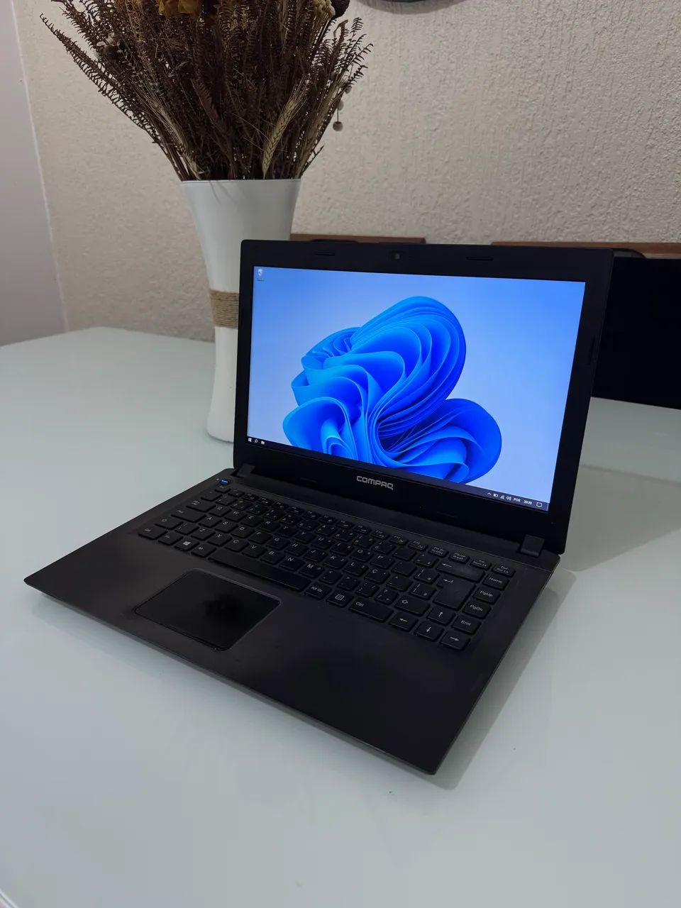 Notebook Compaq - Muito Conservado - Pronto para Uso