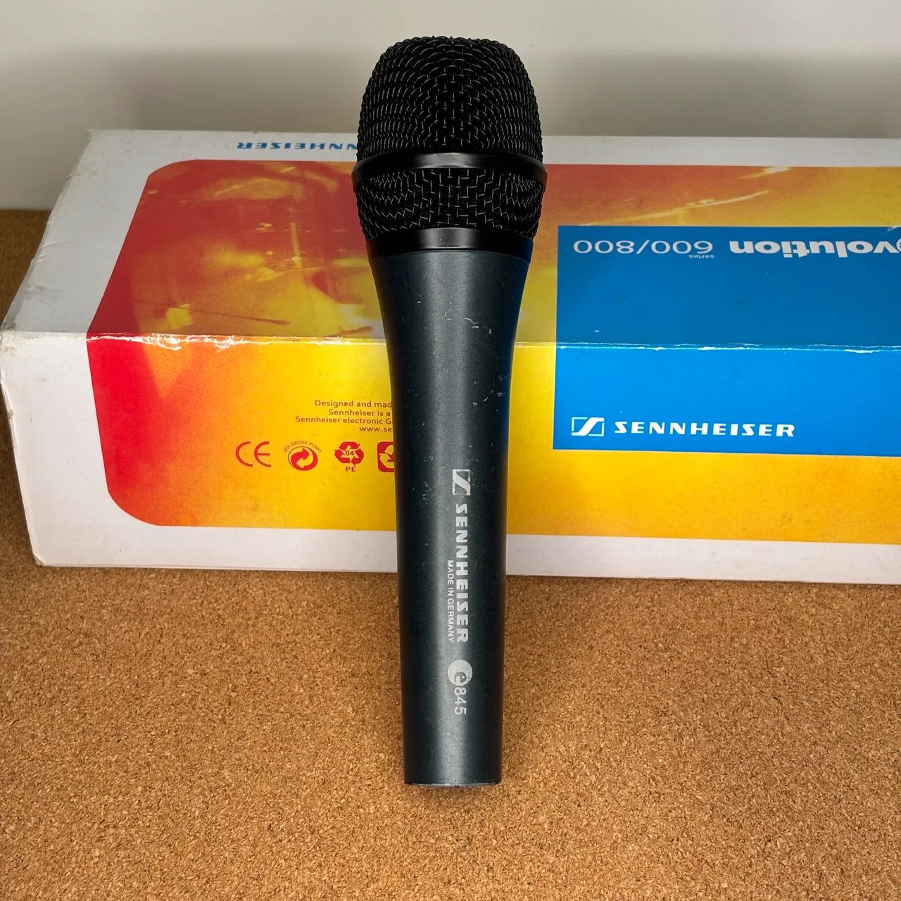 Microfone Sennheiser e845 Dinâmico Profissional + Caixa | Ótimo Funcionamento