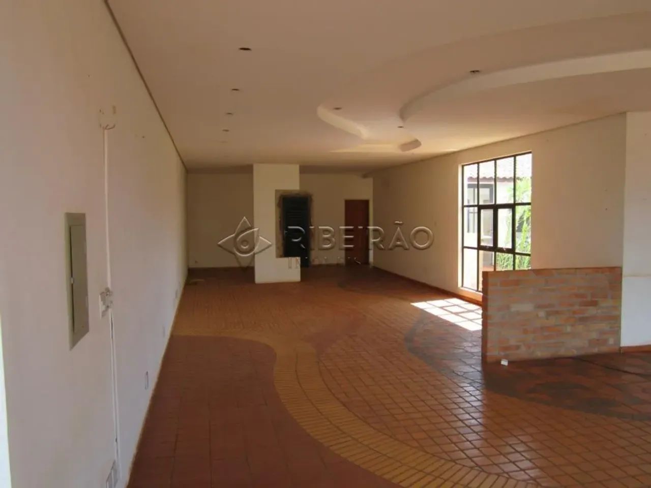 Imóvel Comercial com grande pátio e Vistosa Construção para locação - Foto 2