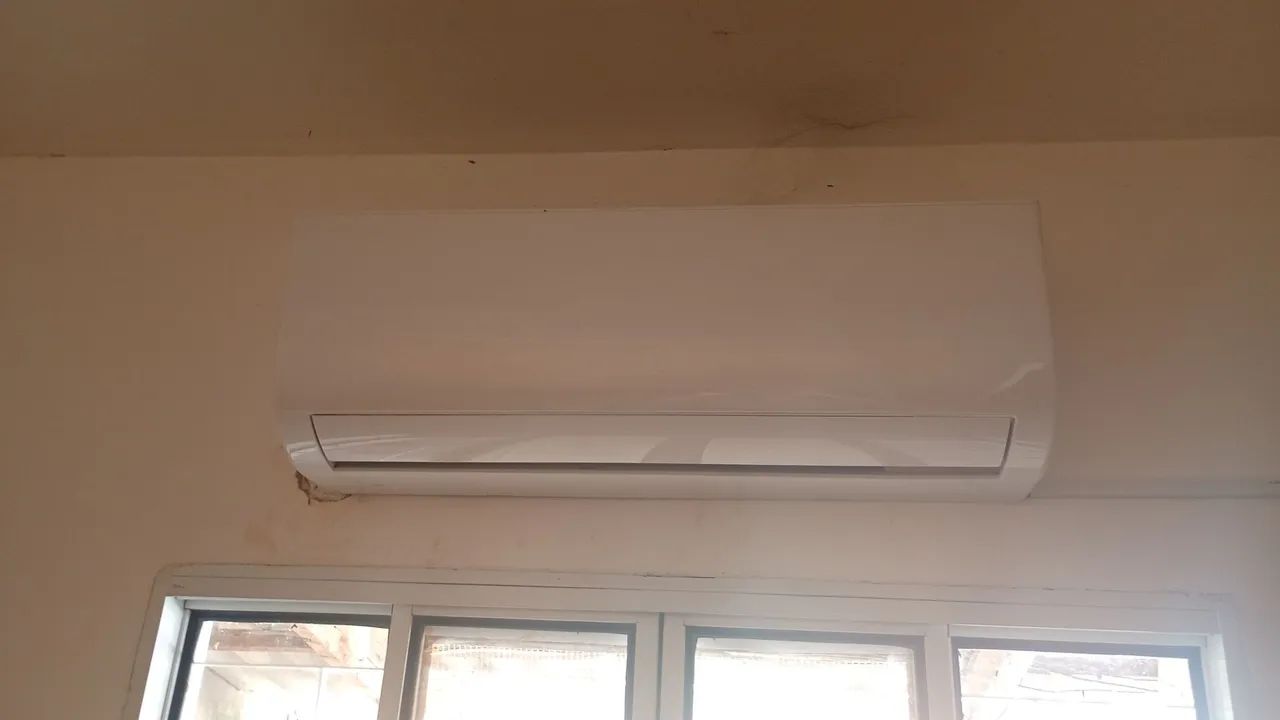Ar condicionado 12 mil bts 220v - Foto 2