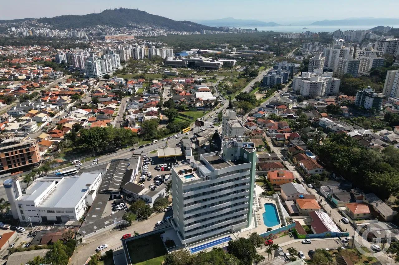Apartamento mobiliado com suíte e sacadas no Itacorubi - Foto 5