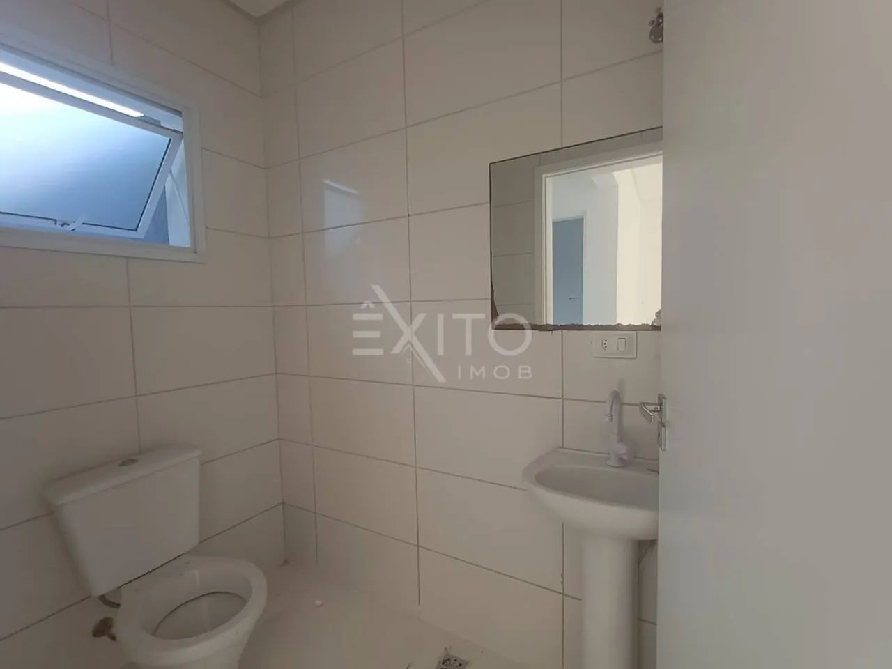 Sala Comercial para Locação Anual no Centro de Bertioga - Foto 4