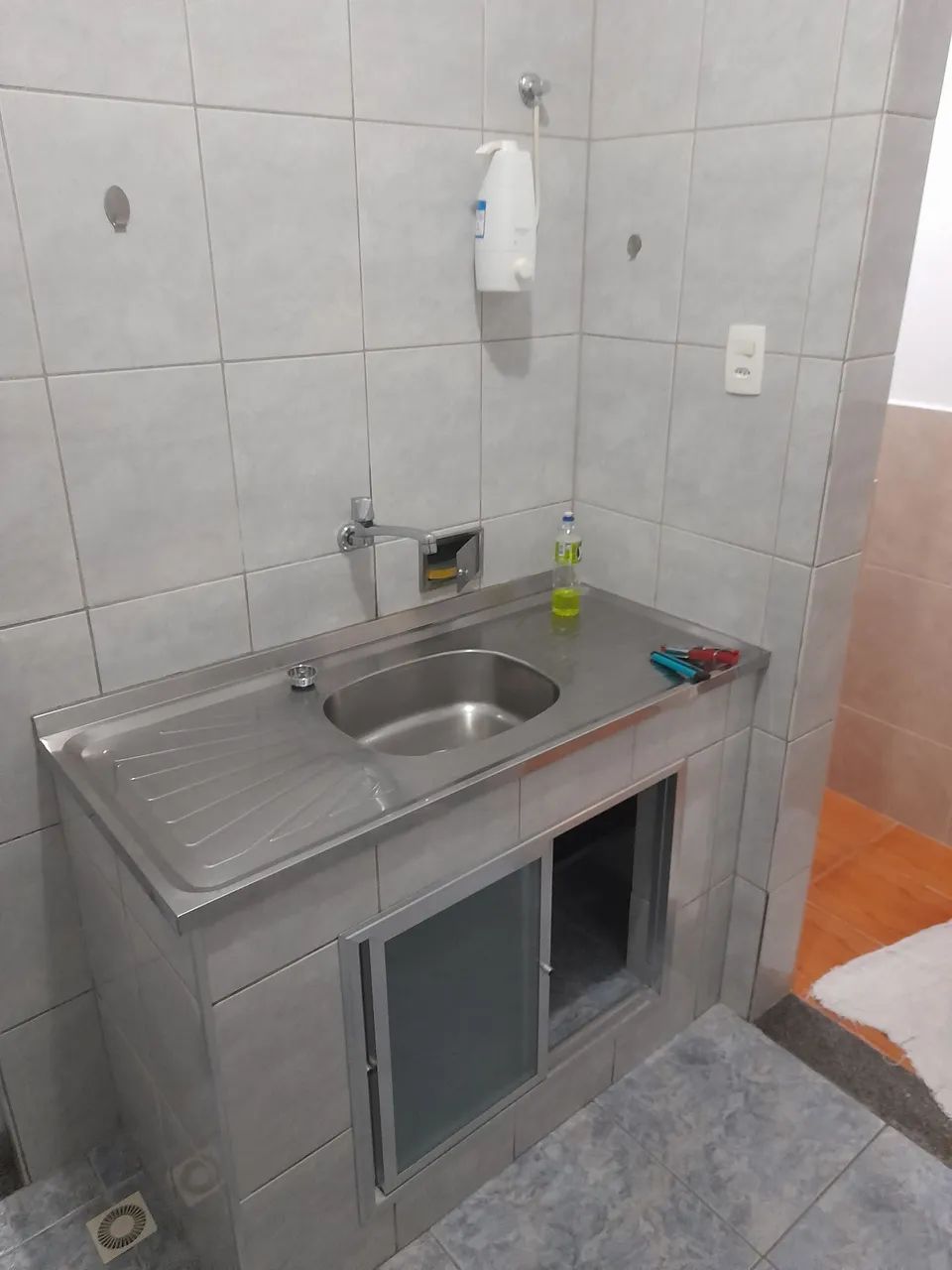 Aluga-se Kitnet no Centro de Petrópolis - Foto 3