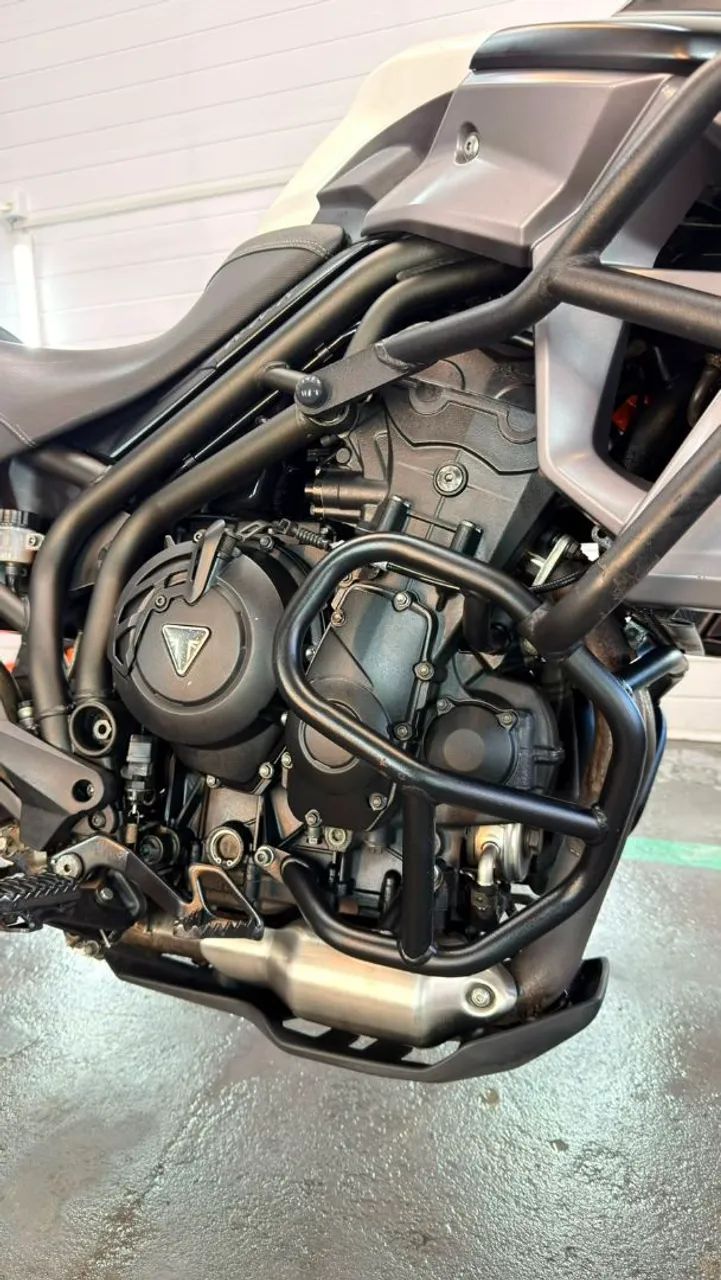 Triumph Tiger 800 - Foto 2