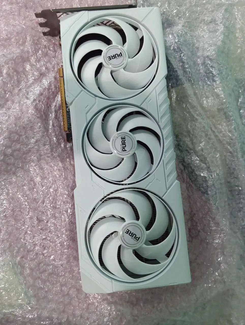 rx 9070 xt sapphire pure white com defeito  - Foto 2