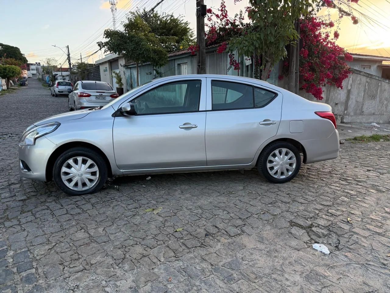 Nissan Versa VERSA 1.0 12V FlexStart 4p Mec. 2018