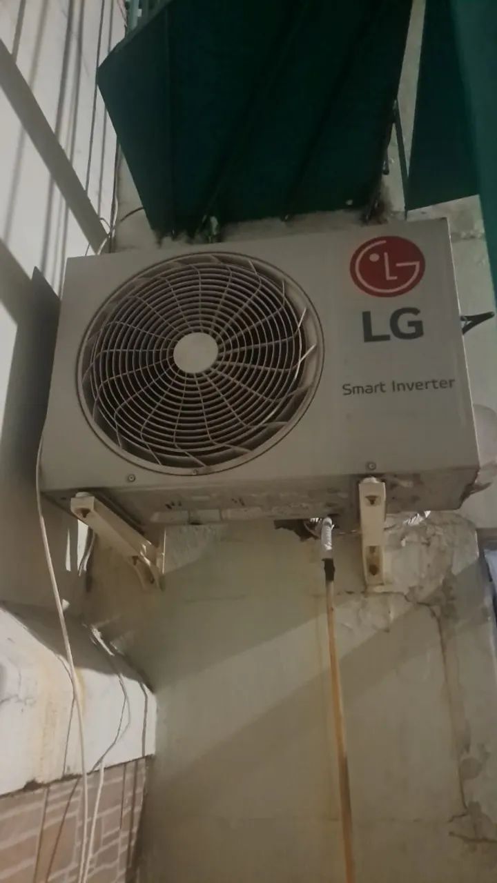 Ar-Condicionado Split LG Smart Inverter 7.500 BTUs (Defeito na Condensadora) - Foto 2