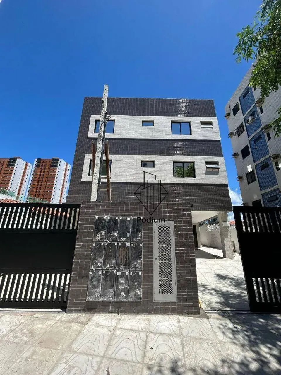 Apartamento com varanda / sacada no bairro de Manaíra - AP2427
