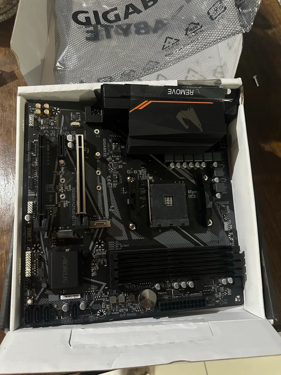 Placa-Mãe Gigabyte B550M Aorus Elite - Foto 2