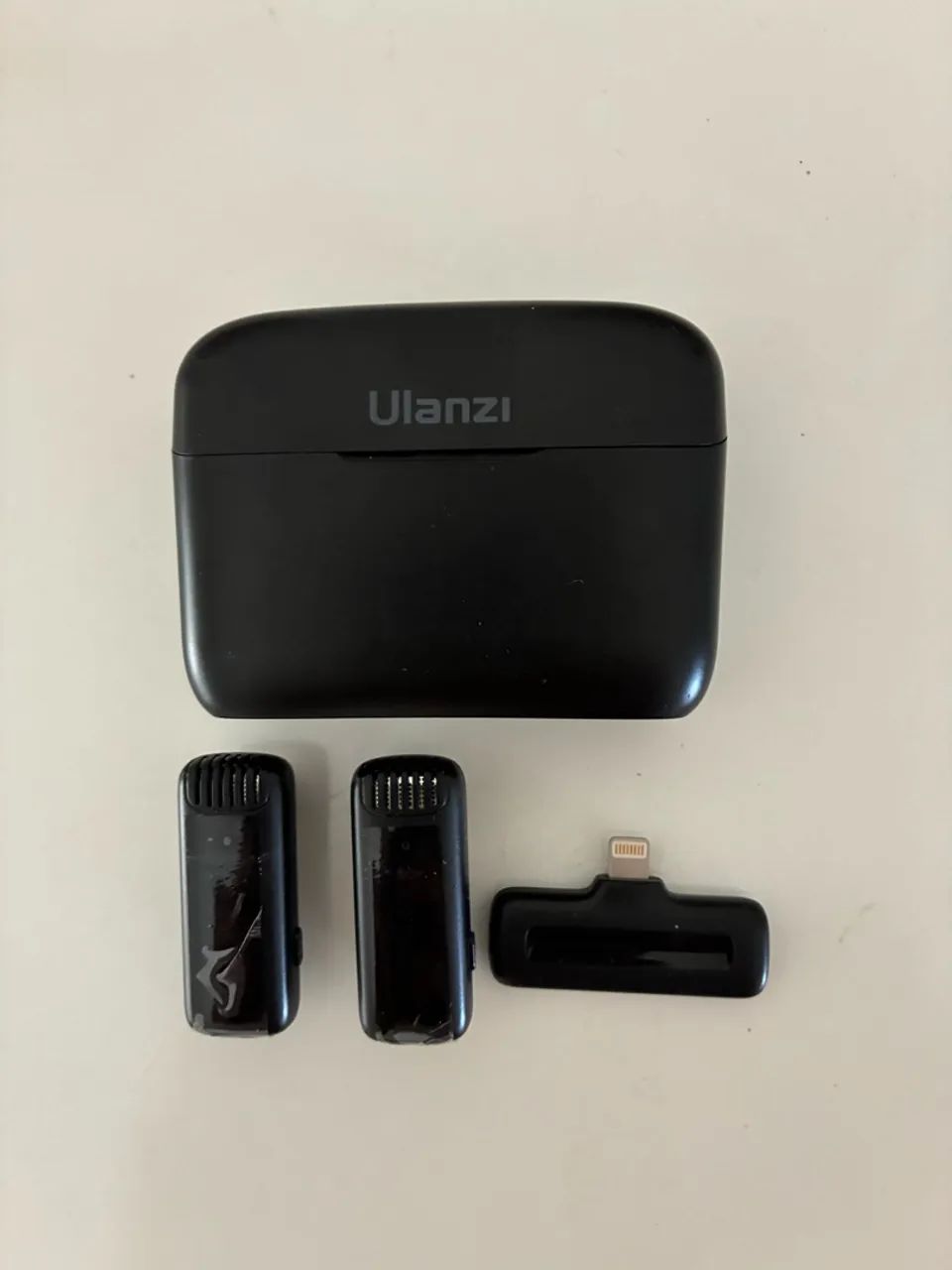 Microfone Lapela ULANZI J12 (entrada lightining/iPhone)