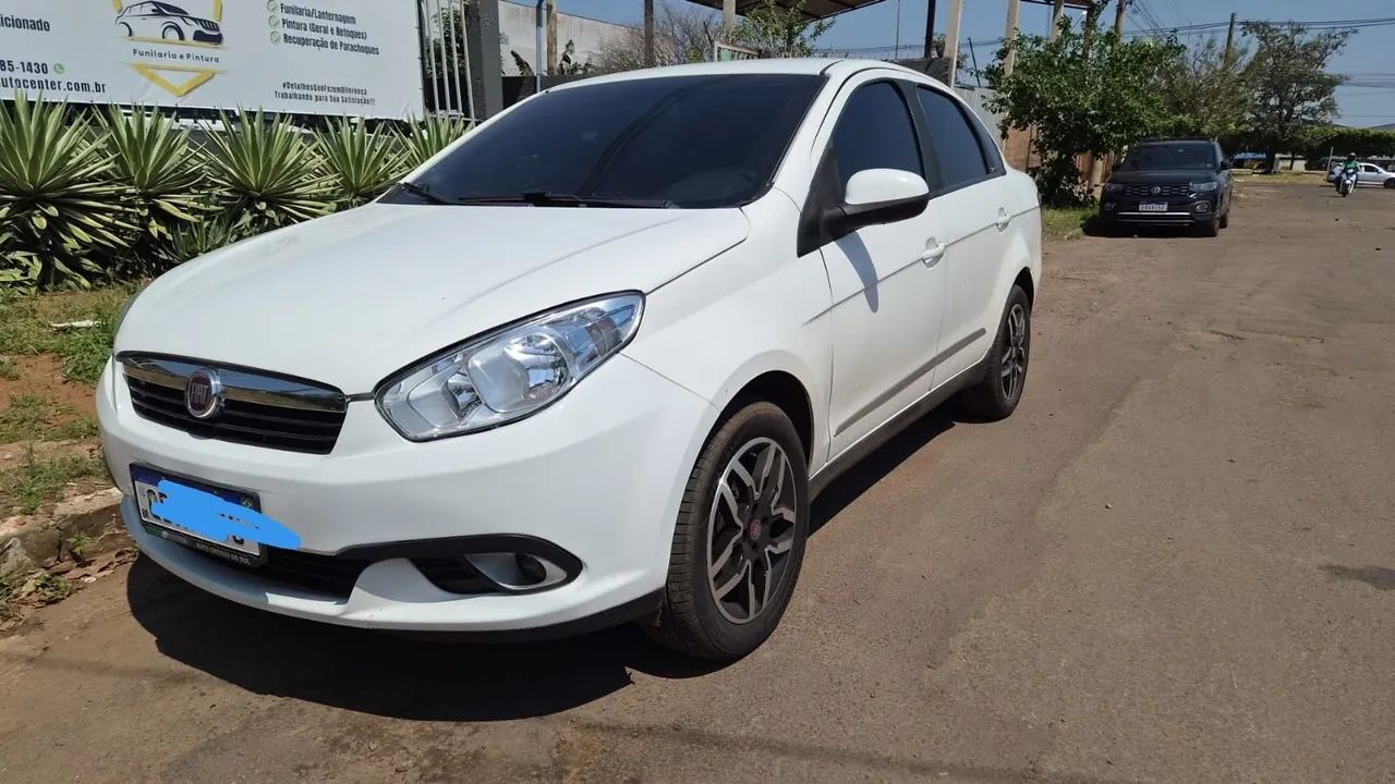 Fiat Grand Siena ESSENCE 1.6 FLEX 16V 2016
