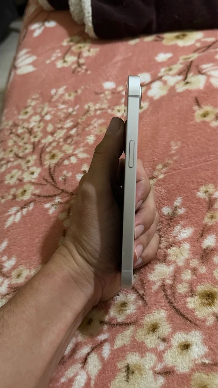 iPhone 16e 128GB Branco - Foto 4