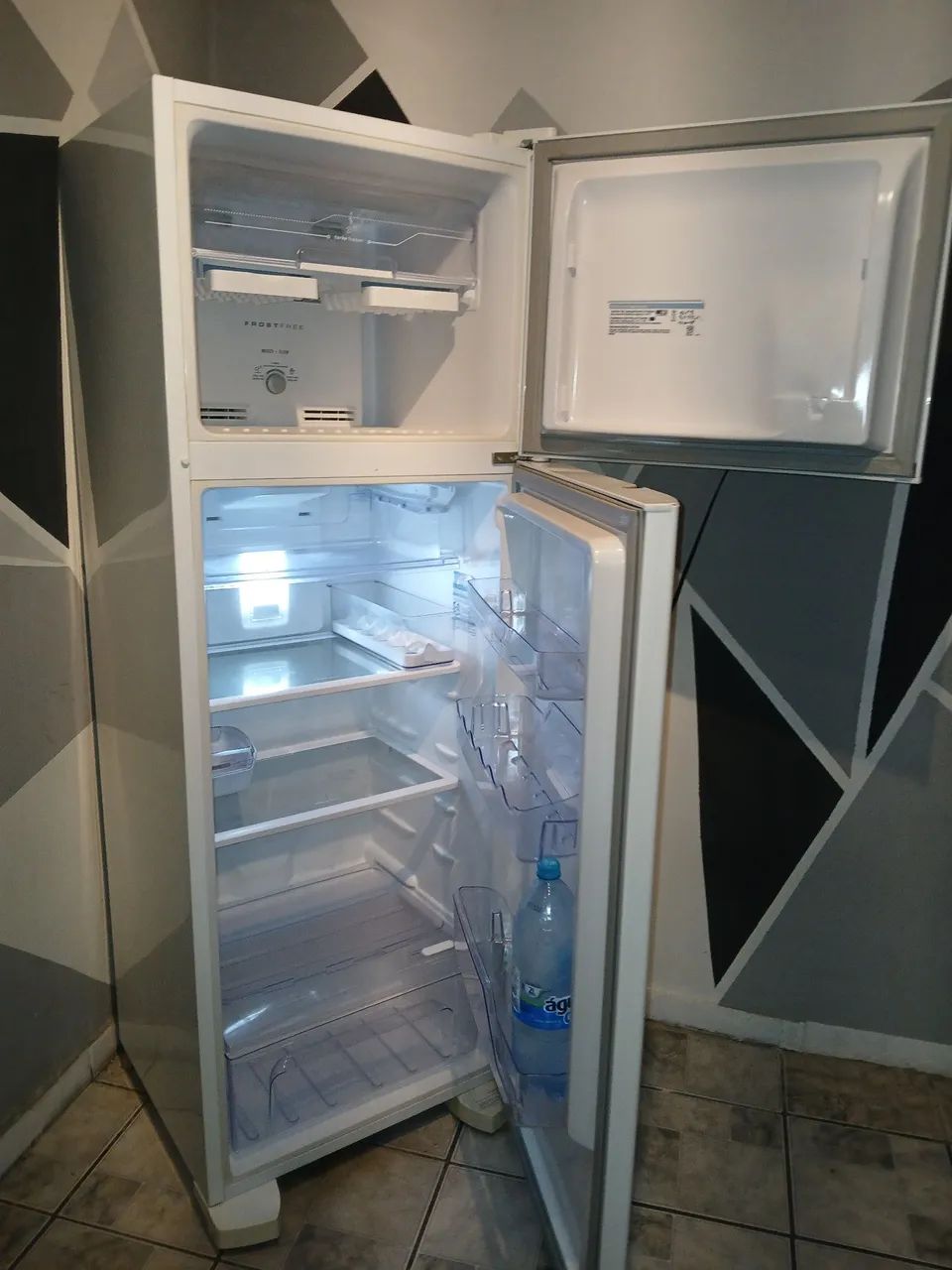 Geladeira Electrolux frost Free - Foto 2